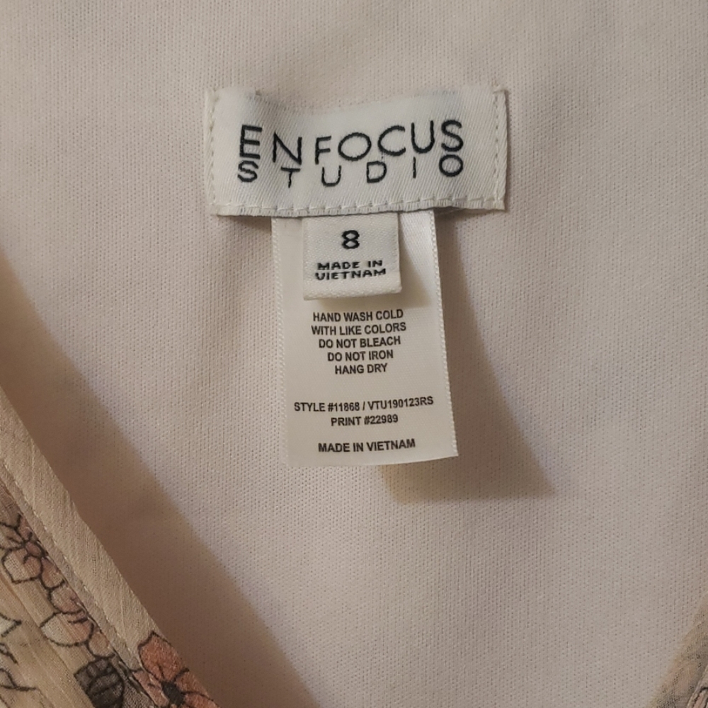 DRESS - Picture 3 of 4